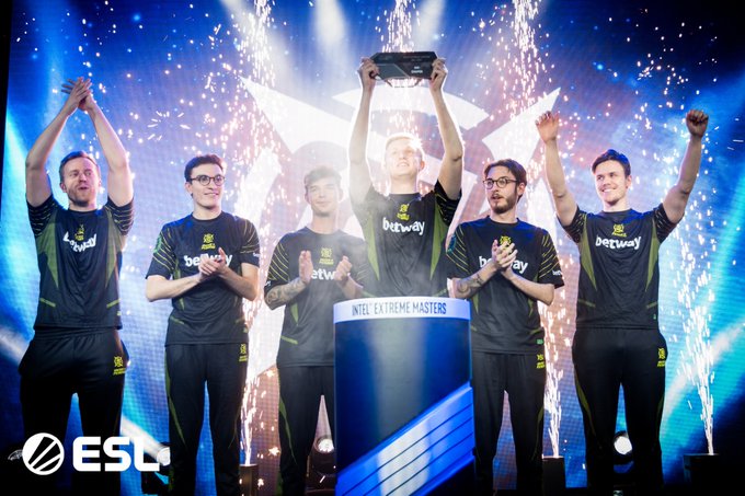 篮板保护和 篮板保护和